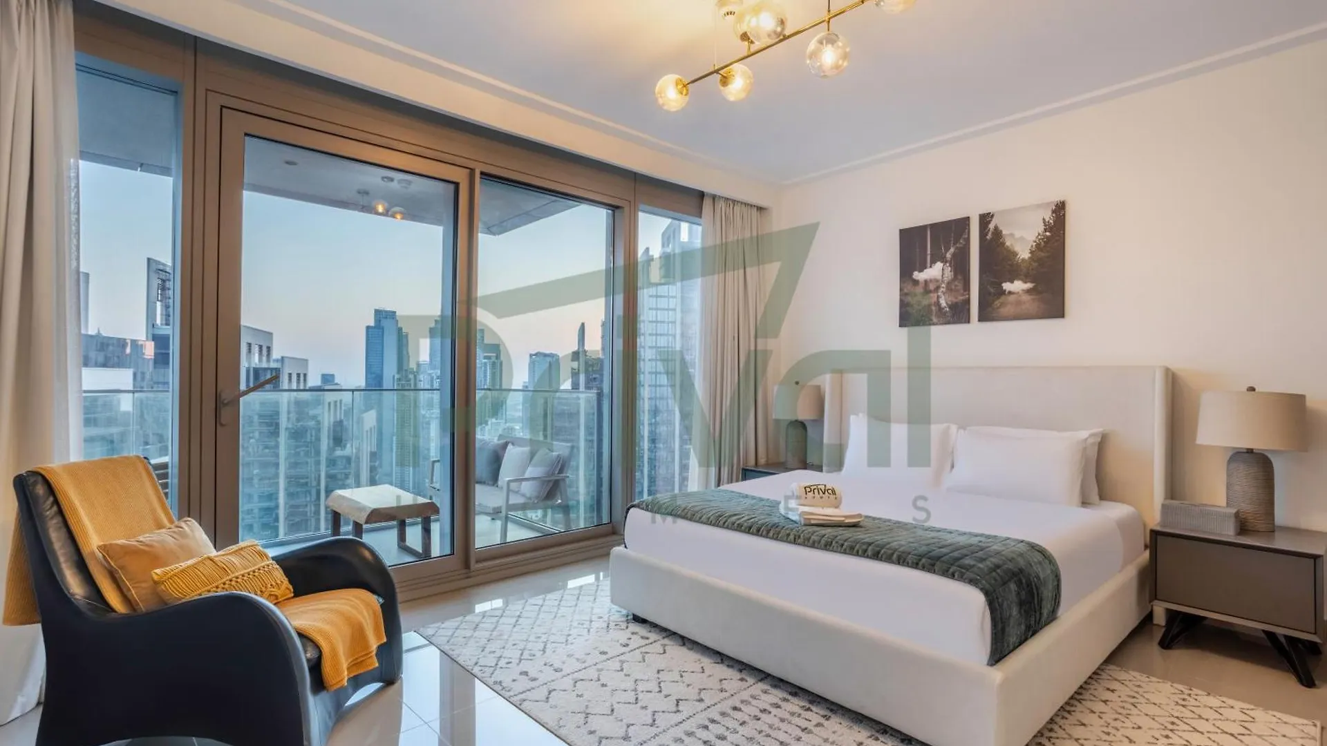 Stunning 2Br Burj Khalifa & Fountain View High Flr Apartment Dubai